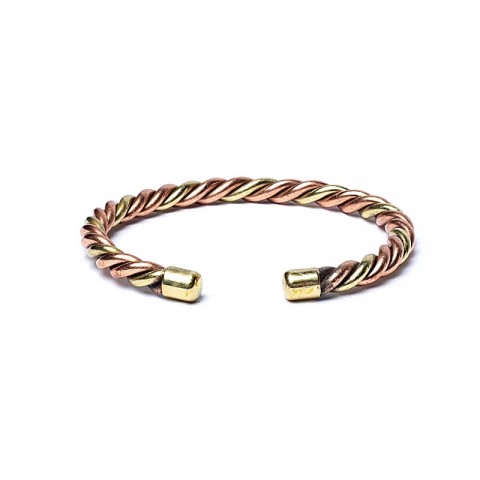 Twisted bracelet in bronze/gold color