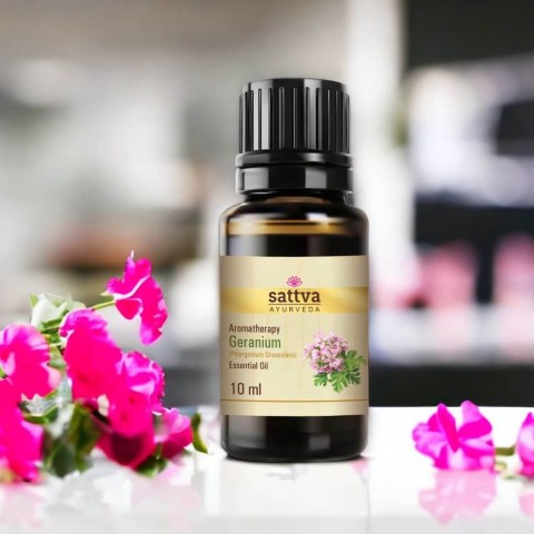 Эфирное масло герани Geranium, Sattva Ayurveda, 10 мл